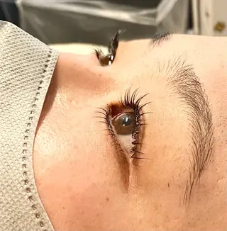 マツエク・マツパ TRUNAIL&EYEアリオ橋本店所属・🌷TRU Sayaka🌷の眉毛・アイブロウイメージ