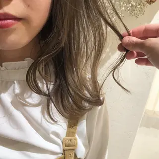 ミディアム カラー 韓国風スタイル 🍓MIZUKI🍓のヘアスタイル