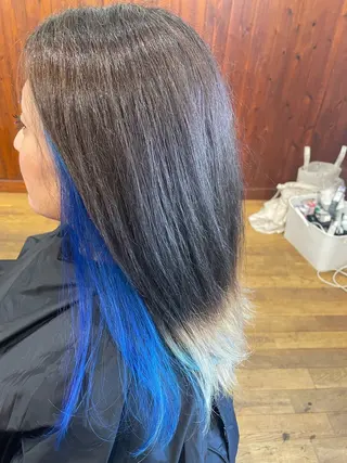 カラー 林 瑠唯のヘアスタイル