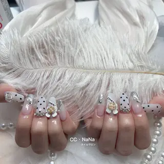 ネイル 💎CC・NaNa 韓国風ネイル🌙Cのネイルデザイン