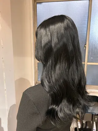 ロング カラー 玉置 七海のヘアスタイル