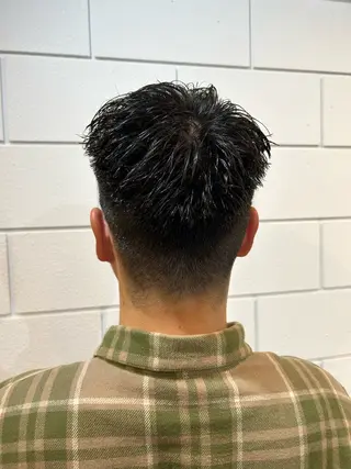 ショート メンズ 相澤 拳のヘアスタイル