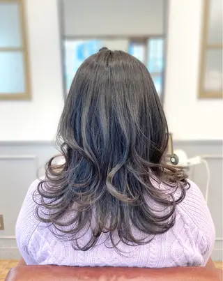 セミロング 菅原 綾のヘアスタイル