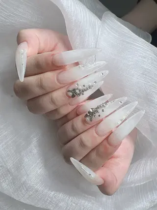 ネイル Lee Nails チップ長さだし専門店のネイルデザイン