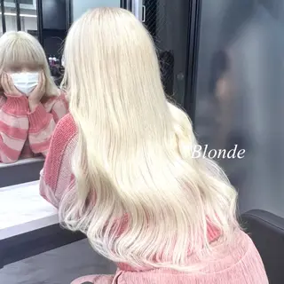 ロング カラー シールエクステ特化 ハイトーン、NANAのヘアスタイル