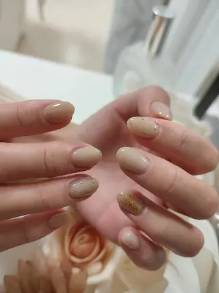 ネイル RUNWAY 　　の眉毛・アイブロウイメージ