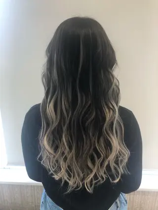 ロング EARTH長岡 🌼渡辺まい🌼のヘアスタイル