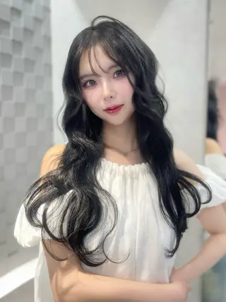 カラー 𝑿𝑬𝑵𝑨 𝐿𝑈𝑁𝐴のヘアスタイル