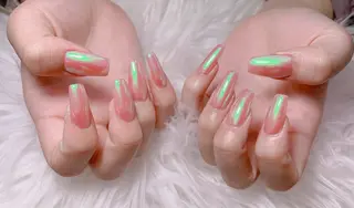 ネイル Demure リリス　銀座店のネイルデザイン