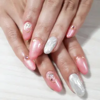 ネイル 安藤 Charlotteのネイルデザイン