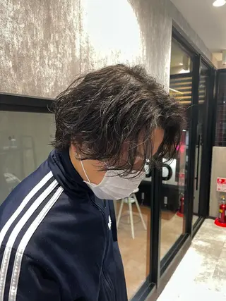 ミディアム カラー パーマ メンズ 🔥メンズ超特化🔥 青木海斗のヘアスタイル