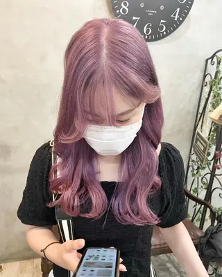 ロング カラー ヘアアレンジ 【ピンク/韓国ヘア/ ヘアセット】亜海のヘアスタイル