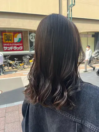 ミディアム 高橋 さくらのヘアスタイル