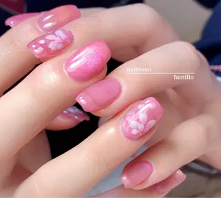 ネイル -nailroom- familiaのネイルデザイン