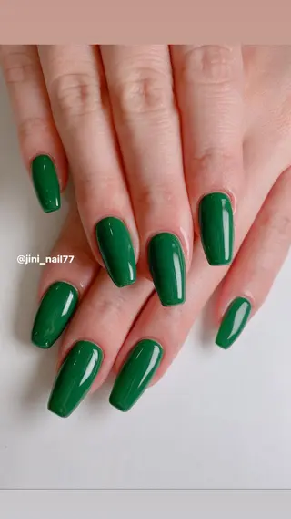 ネイル JINI NAIL所属・ジニ ネイルのネイルデザイン