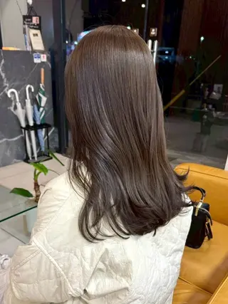 セミロング カラー クロダ　スズナ /金山駅徒歩３分のヘアスタイル