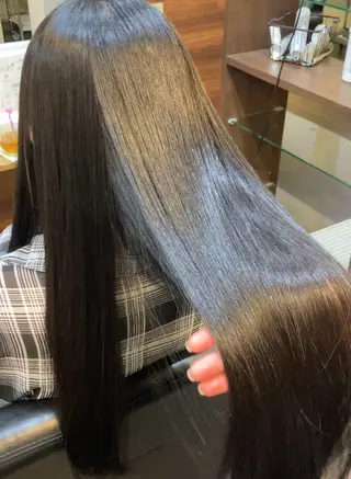 セミロング セレンディピティ 奥村　瞳/髪質改善のヘアスタイル