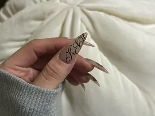 ネイル Nailsalonmarch大宮店所属・宮本 楓のネイルデザイン