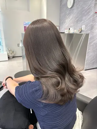 ロング カラー 堀江/透明感 ベージュ/白川幸太のヘアスタイル