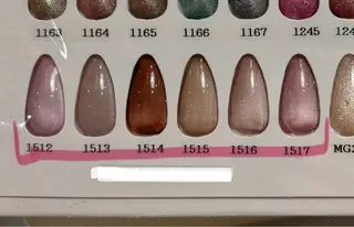 ネイル エルバイノリコ 岩崎のネイルデザイン