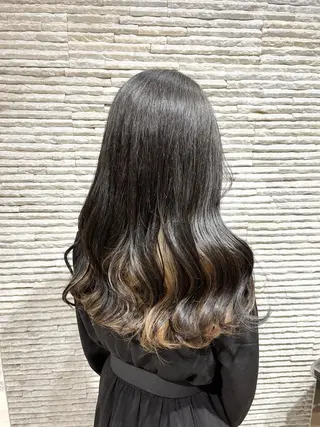 ロング カラー 嶋田 ゆきのヘアスタイル