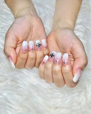 ネイル nail salon Blue Moonのネイルデザイン