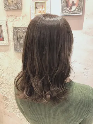 ミディアム 代表山口ひな 髪質改善のプロのヘアスタイル