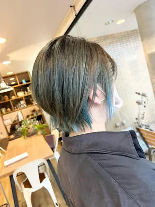 ショート カラー 堀 望美のヘアスタイル