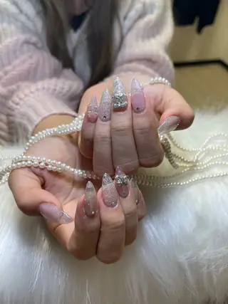 ネイル Azu nail salon所属・ネイリスト あずさのネイルデザイン