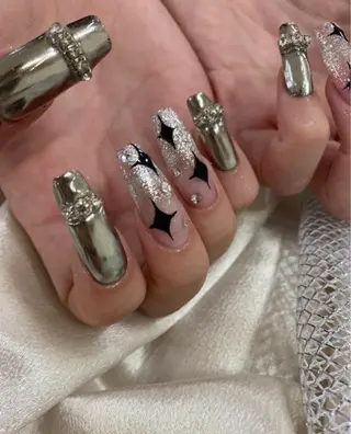 ネイル Threee所属・Threee. Misakiのネイルデザイン