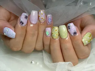 ネイル ✴︎ Delightのネイルデザイン