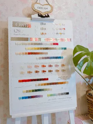 ネイル ネイリストゆか💅 長さだし、深爪矯正のネイルデザイン