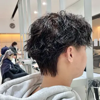 ショート パーマ メンズ GRAZIE due所属・メンズ特化美容師 / 篠谷祐輝のヘアスタイル