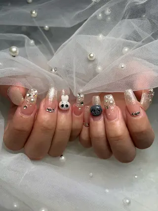 ネイル ✴︎ Delightのネイルデザイン