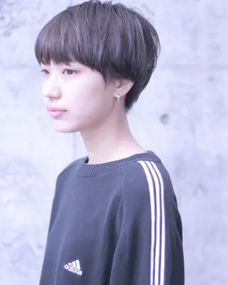 ショート カラー cachecache所属・及川 光のヘアスタイル