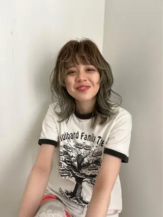 カラー wewe: momoeのヘアスタイル