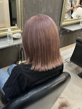 ミディアム カラー ユナ🎀レイヤー /韓国/ハイトーンのヘアスタイル