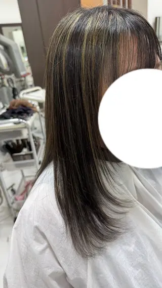 ロング 小達 陽菜のヘアスタイル