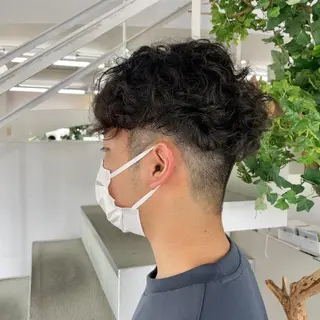 ショート パーマ メンズ 山田 里美のヘアスタイル