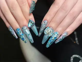 ネイル J&C Nail Salon吉祥寺所属・YU KIのネイルデザイン