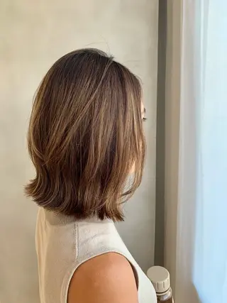 ミディアム 幡野 葵のヘアスタイル