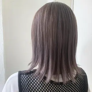 ミディアム カラー fio マナミのヘアスタイル