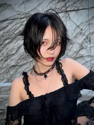 ミディアム カラー naito/ブリーチ /エクステ/縮毛のヘアスタイル