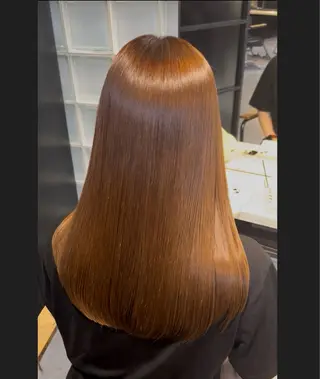 ロング ブリーチなしWカラー あずさのヘアスタイル