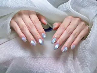 ネイル PIPPY NAILS新宿所属・金 金のネイルデザイン
