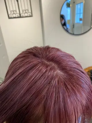 カラー 西村 美羽のヘアスタイル