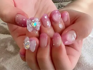 ネイル t. yoshizawaのネイルデザイン