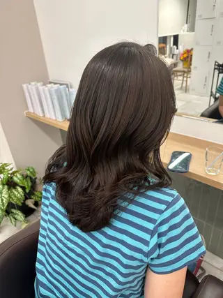 セミロング ブリーチなし/レイヤ ー特化🌈Tommyのヘアスタイル