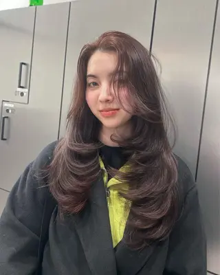 ロング 大人レイヤー/艶美髪 🇺🇸TOMONAのヘアスタイル