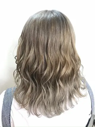 ミディアム ブリーチ毛対応酸性 ストレート🌈サキのヘアスタイル